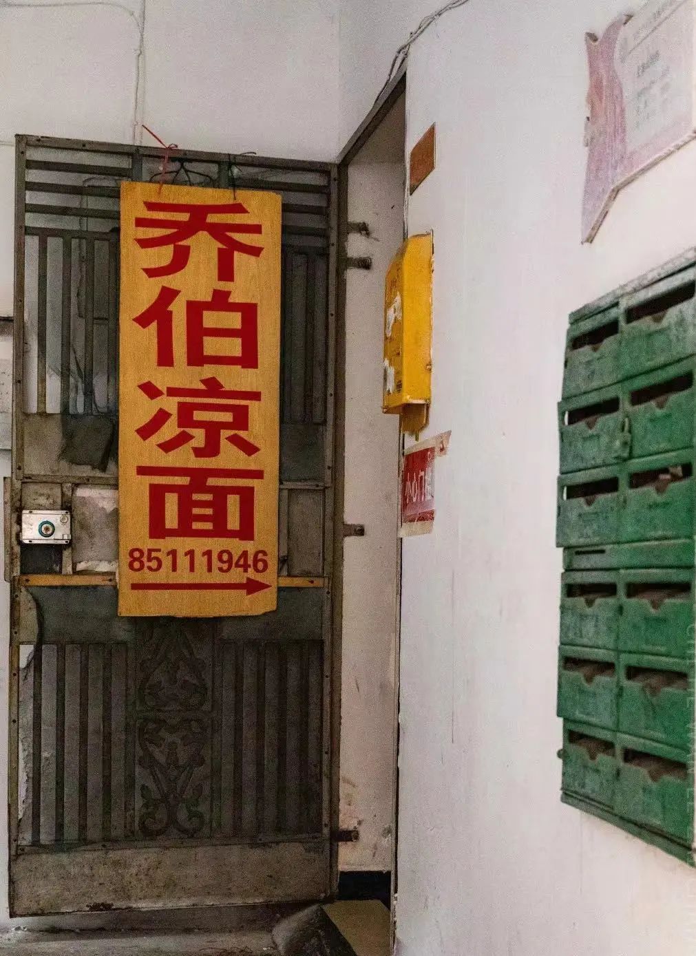 DƬ